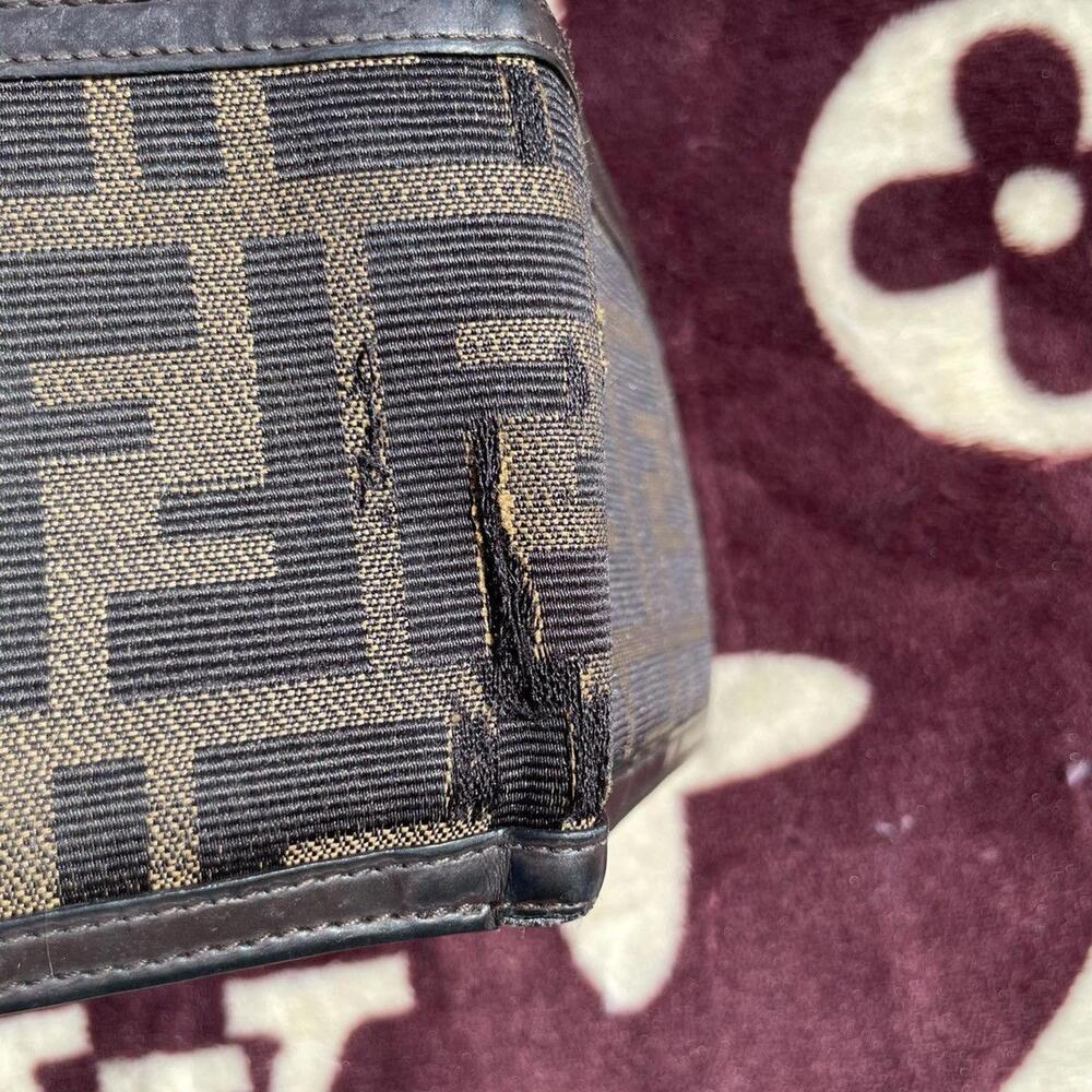 Fendi Wallet - Picture 3 of 6